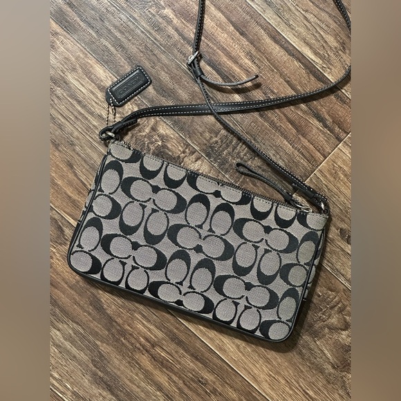 Coach Signature Canvas Crossbody Bag - Picture 2 of 8